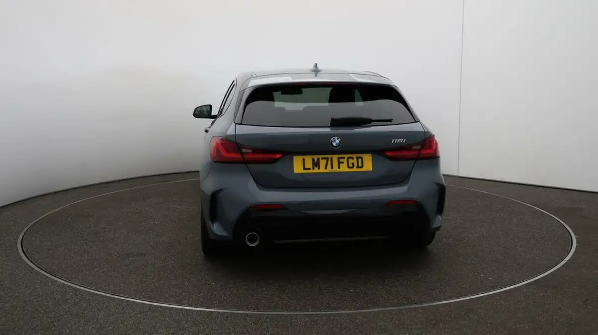 2021-bmw-1-series-15-118i-m-sport-lcp-dct-big-52