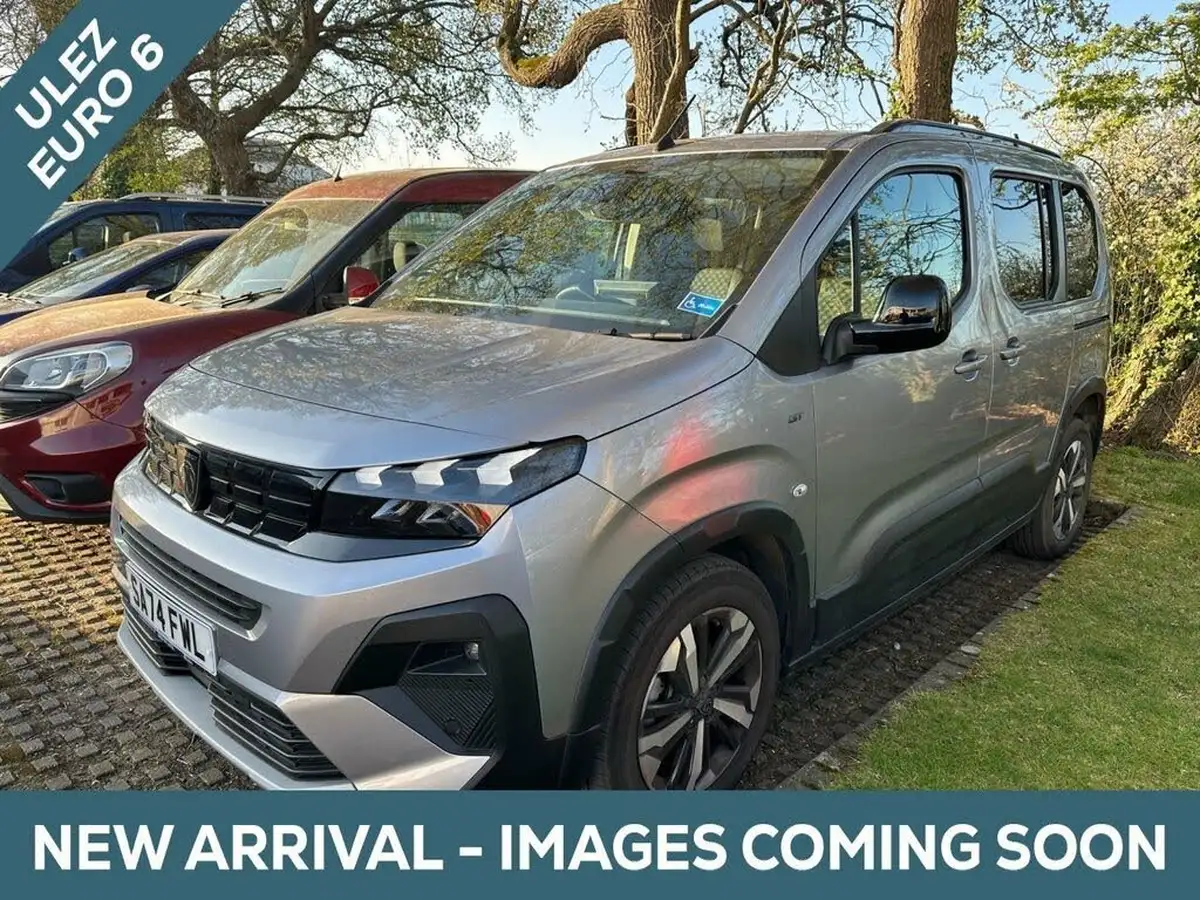 2024-peugeot-rifter-big-0