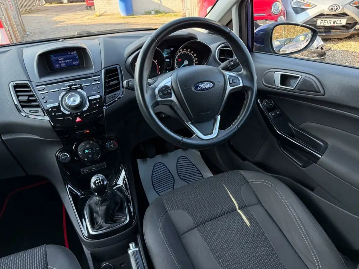 2017-ford-fiesta-10t-titanium-125ps-ecoboost-ss-5d-big-31