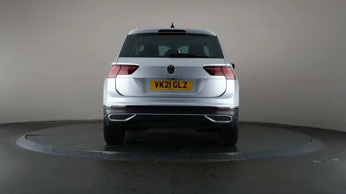2021-volkswagen-tiguan-15-tsi-elegance-big-6