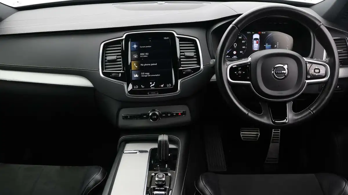 2021-volvo-xc90-20-t8-r-design-390bhp-big-12
