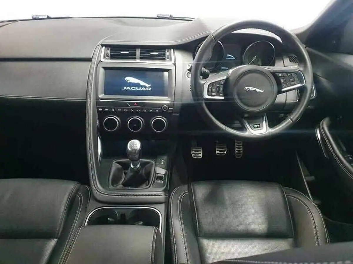 2019-jaguar-e-pace-20-i4d-r-dynamic-s-180ps-awd-big-10