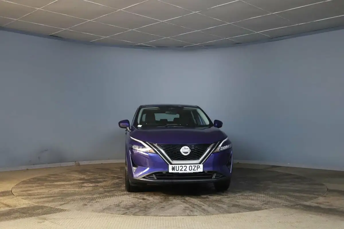 2022-nissan-qashqai-13-dig-t-acenta-premium-140ps-big-2