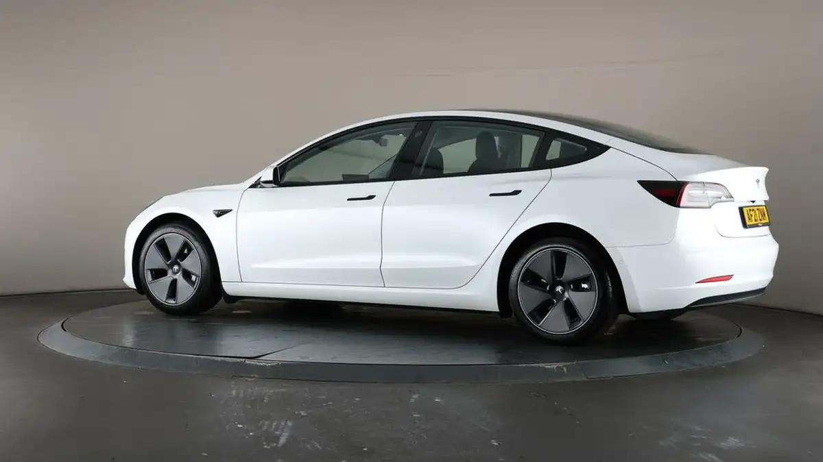 2021-tesla-model-3-e-standard-plus-big-67