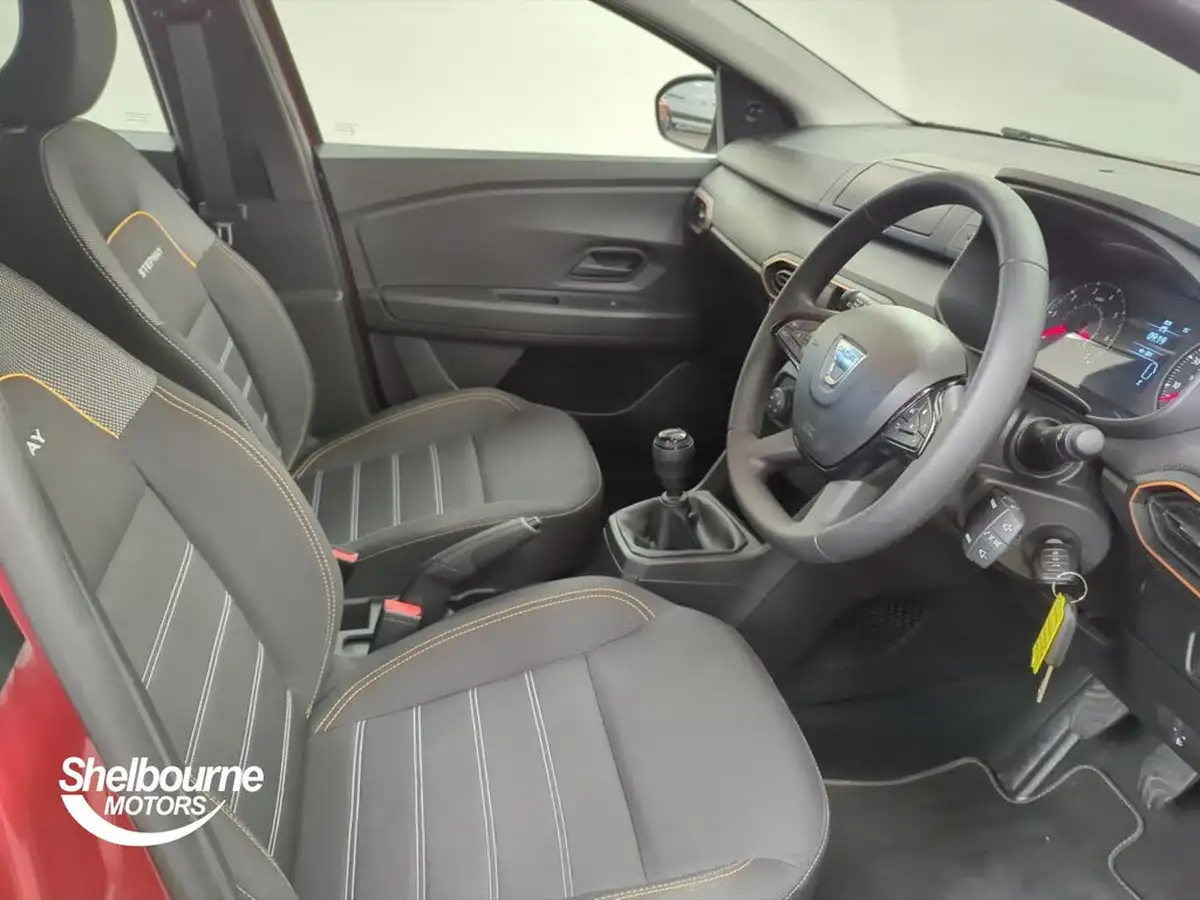 2022-dacia-sandero-stepway-10-tce-essential-90bhp-big-3