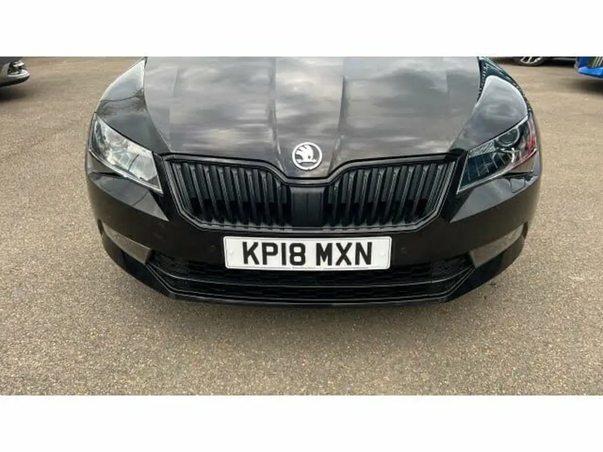 2018-skoda-superb-20-tsi-sportline-220ps-ss-hatchback-big-27