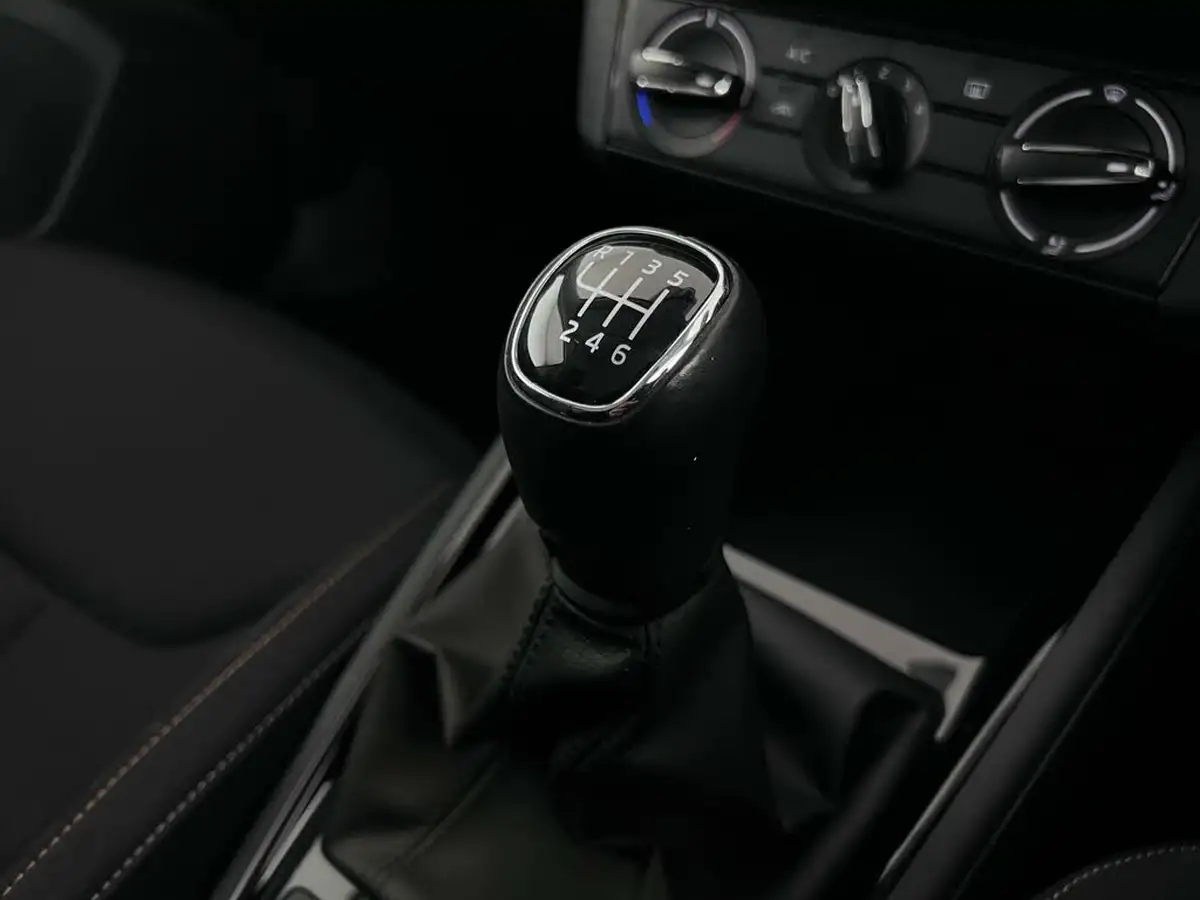2019-skoda-kamiq-10-tsi-se-115ps-big-31