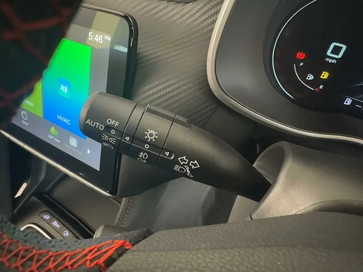 2023-mg-zs-suv-15-vti-tech-exclusive-big-28
