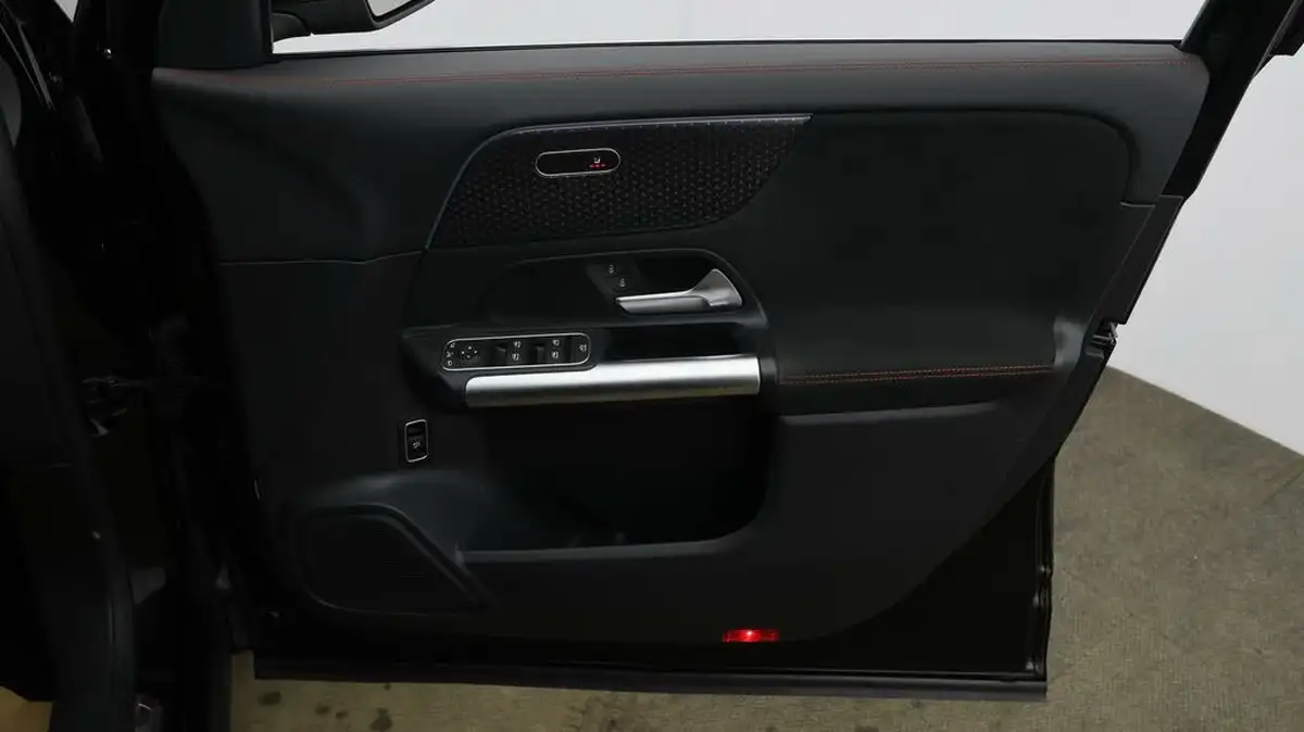 2024-mercedes-benz-eqa-e-eqa-350-amg-line-executive-big-14