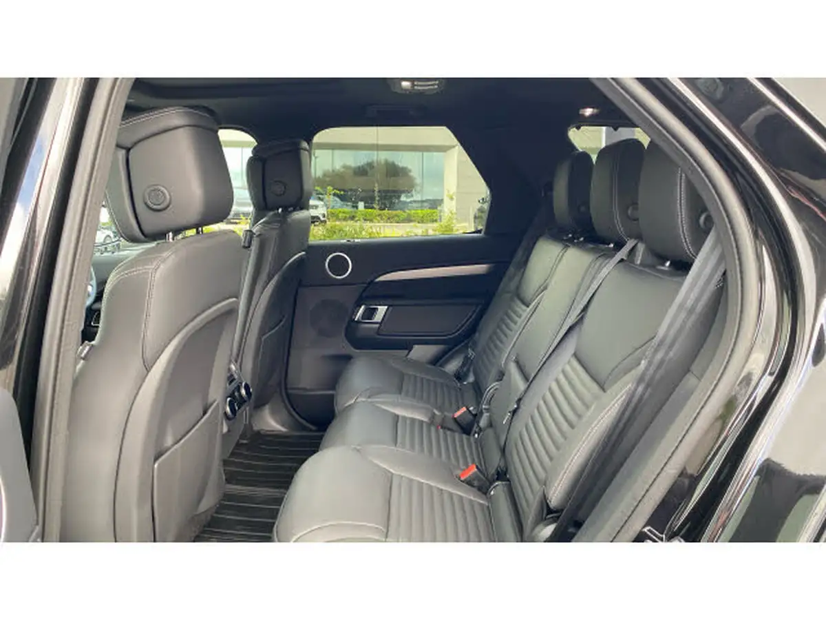 2024-land-rover-discovery-30-d350-dynamic-hse-big-21
