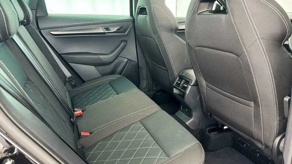 2022-skoda-karoq-15-tsi-sportline-big-25