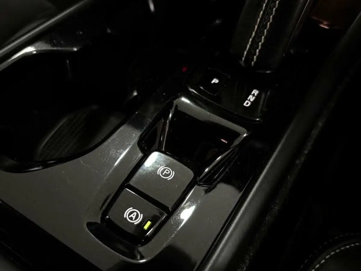 2019-volvo-xc40-20td-d3-r-design-awd-geartronic-big-27