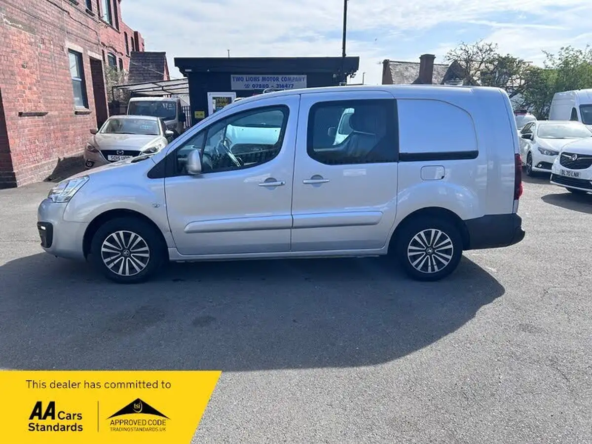 2017-peugeot-partner-16bluehdi-s-l2-744-crewcab-big-5