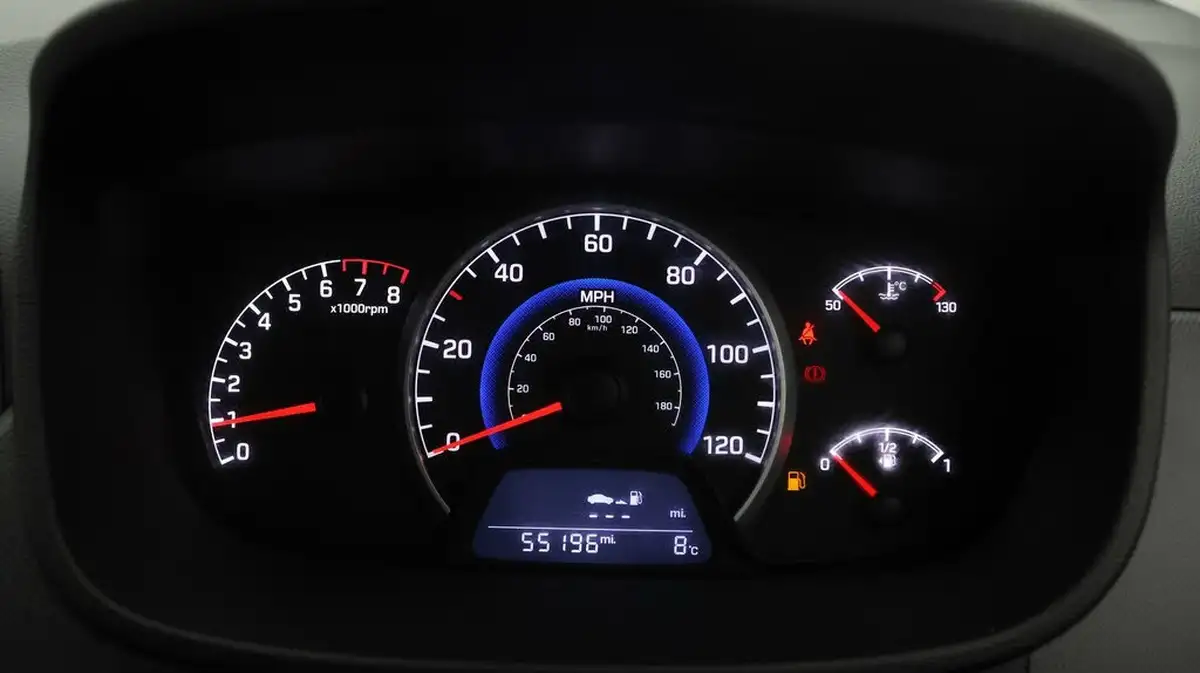 2018-hyundai-i10-10-se-67ps-big-9