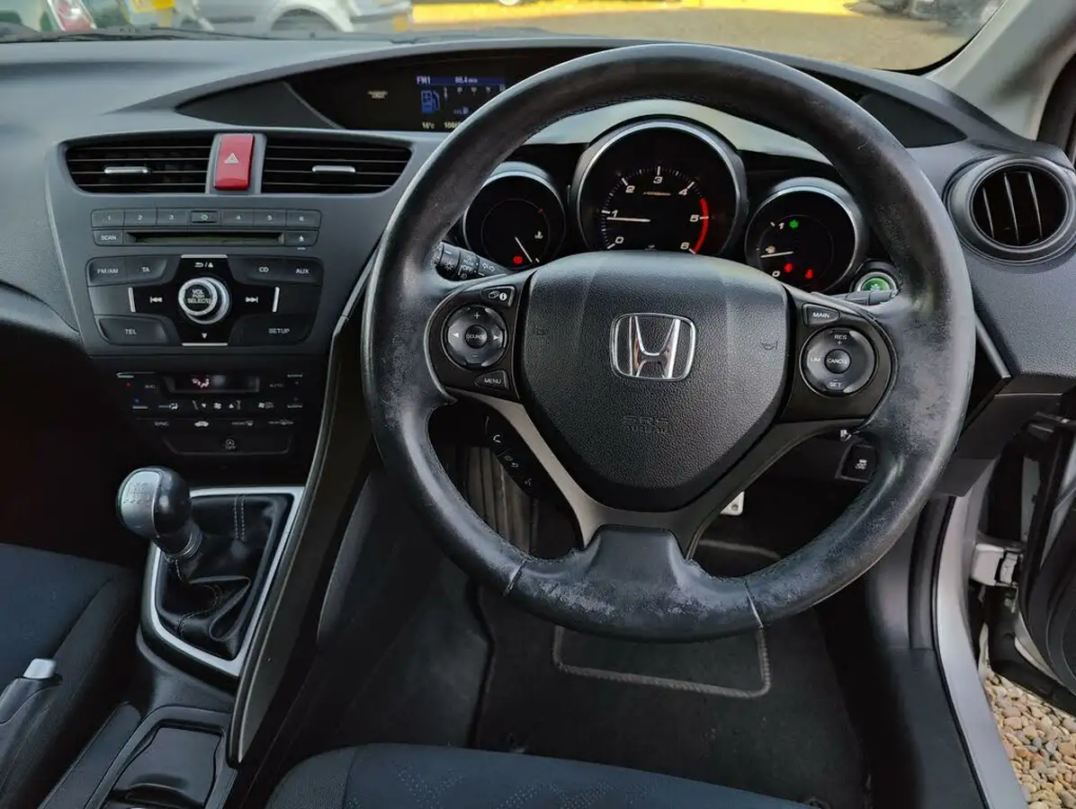 2013-honda-civic-16td-es-big-23