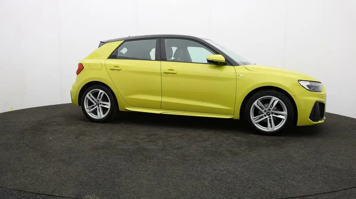 2022-audi-a1-10-25-tfsi-s-line-big-33