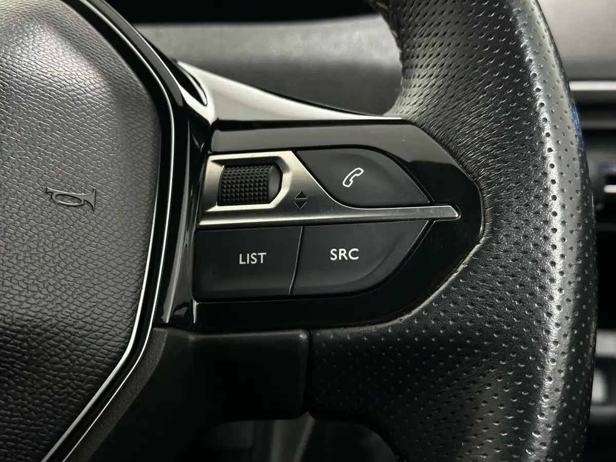 2018-peugeot-3008-suv-12-puretech-gt-line-big-12