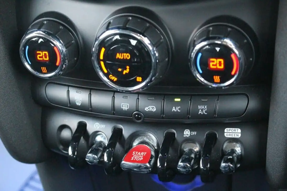 2018-mini-cooper-15-cooper-series-ii-ss-hatchback-3d-big-17