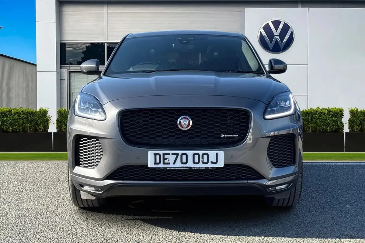 2020-jaguar-e-pace-20-i4d-chequered-flag-150ps-big-5