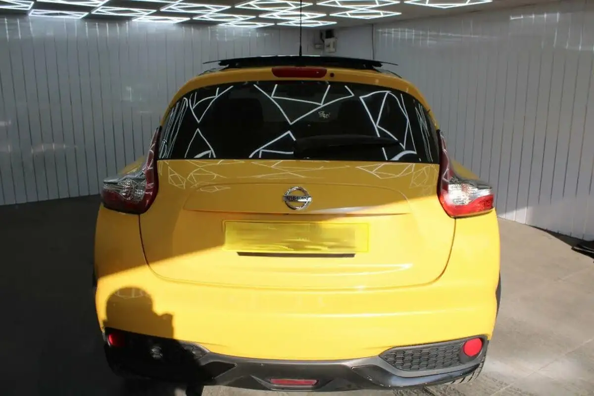 2014-nissan-juke-12-tekna-big-14