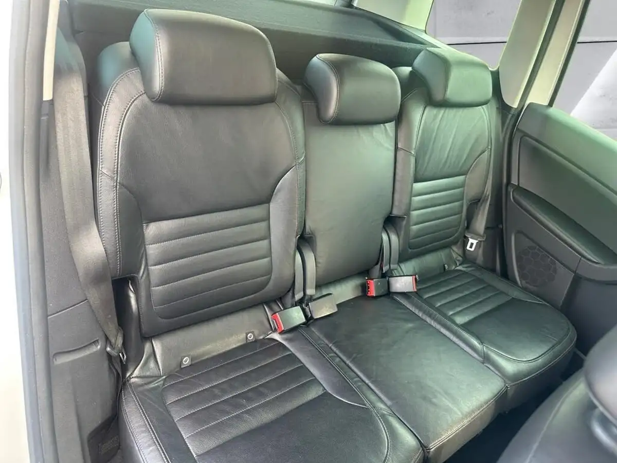 2015-skoda-yeti-outdoor-20tdi-laurin-klement-170ps-big-10