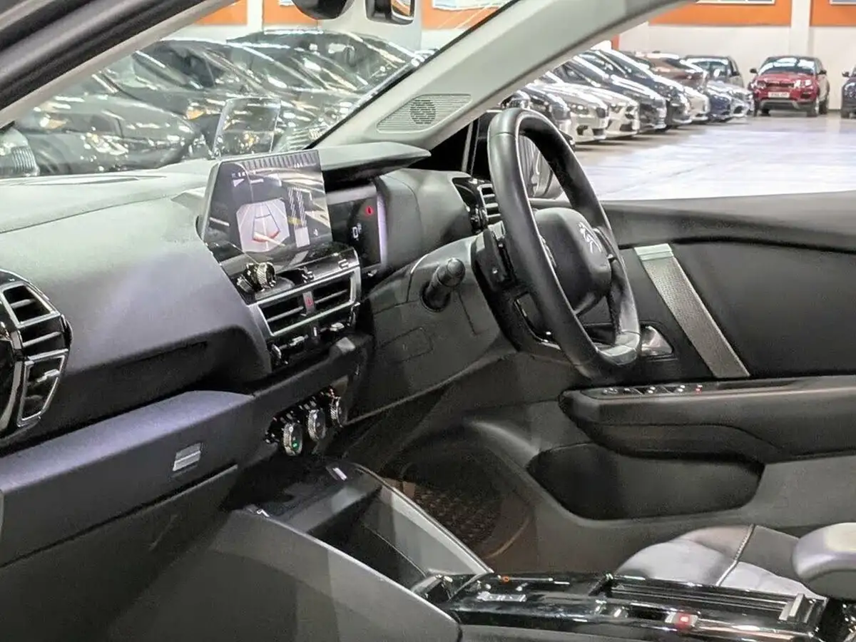2023-citroen-c4-15bluehdi-shine-plus-big-12