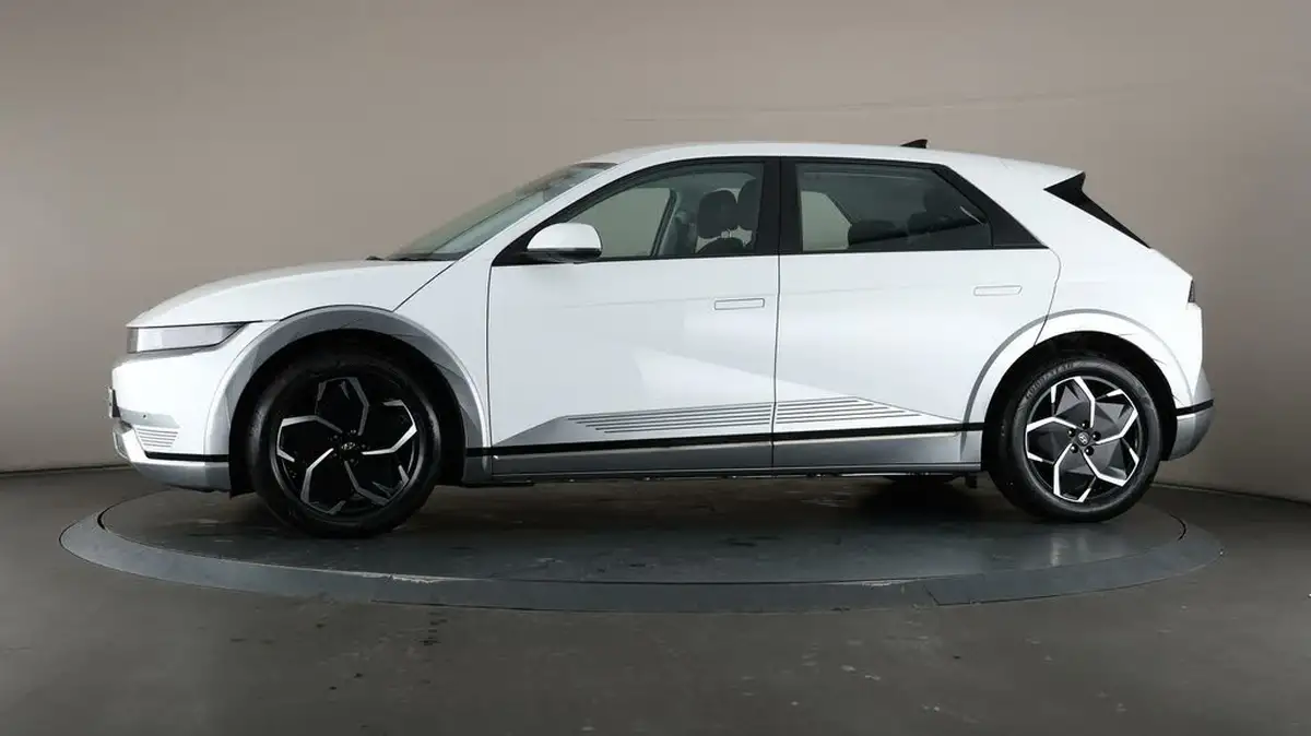 2022-hyundai-ioniq-5-e-premium-217ps-73kwh-rwd-big-26