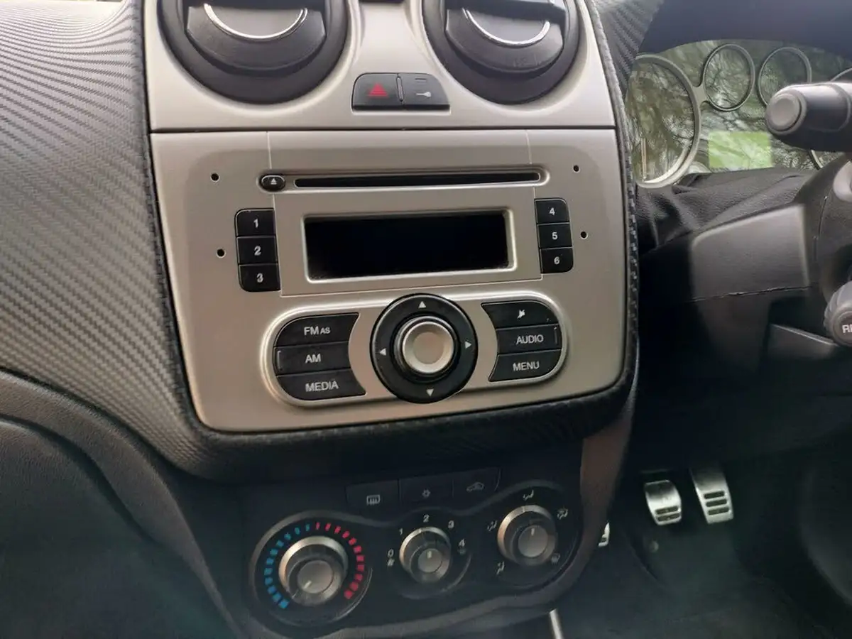 2012-alfa-romeo-mito-16td-veloce-big-33