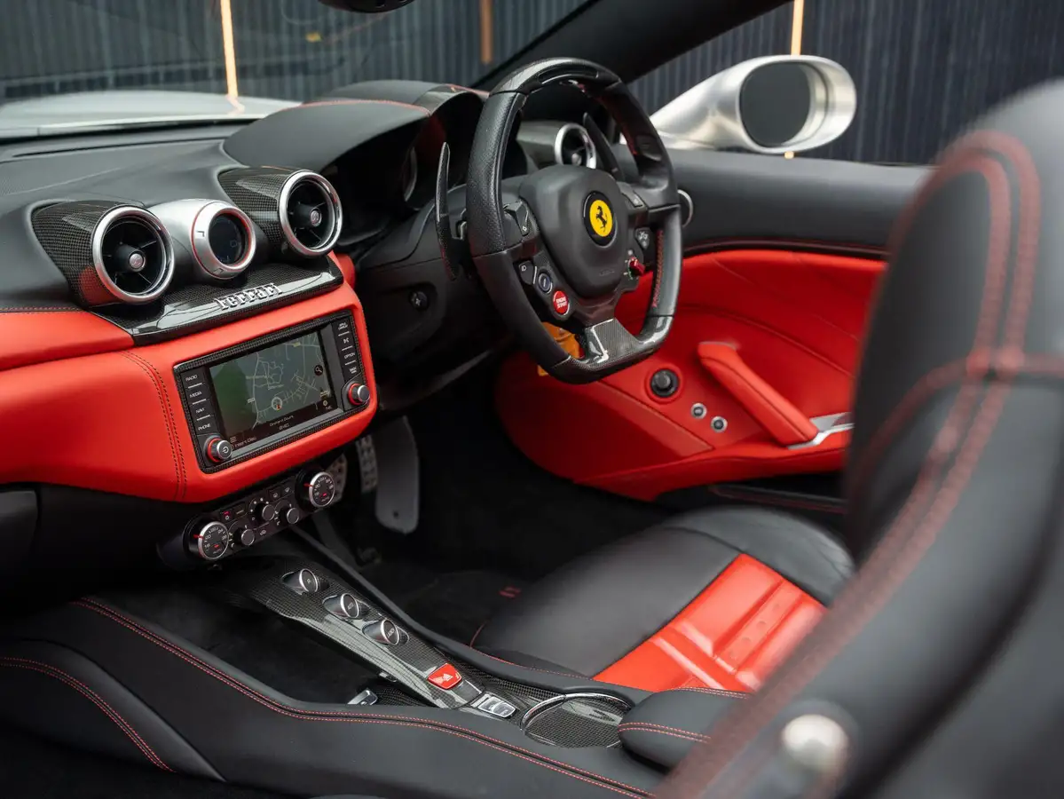 2016-ferrari-california-39-t-big-47
