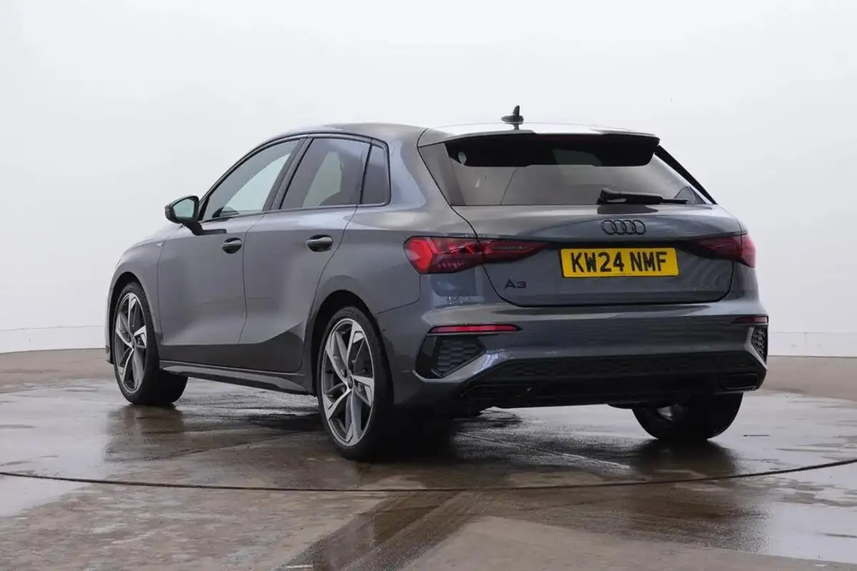 2024-audi-a3-15-35-tfsi-s-line-sportback-5d-tronic-big-2