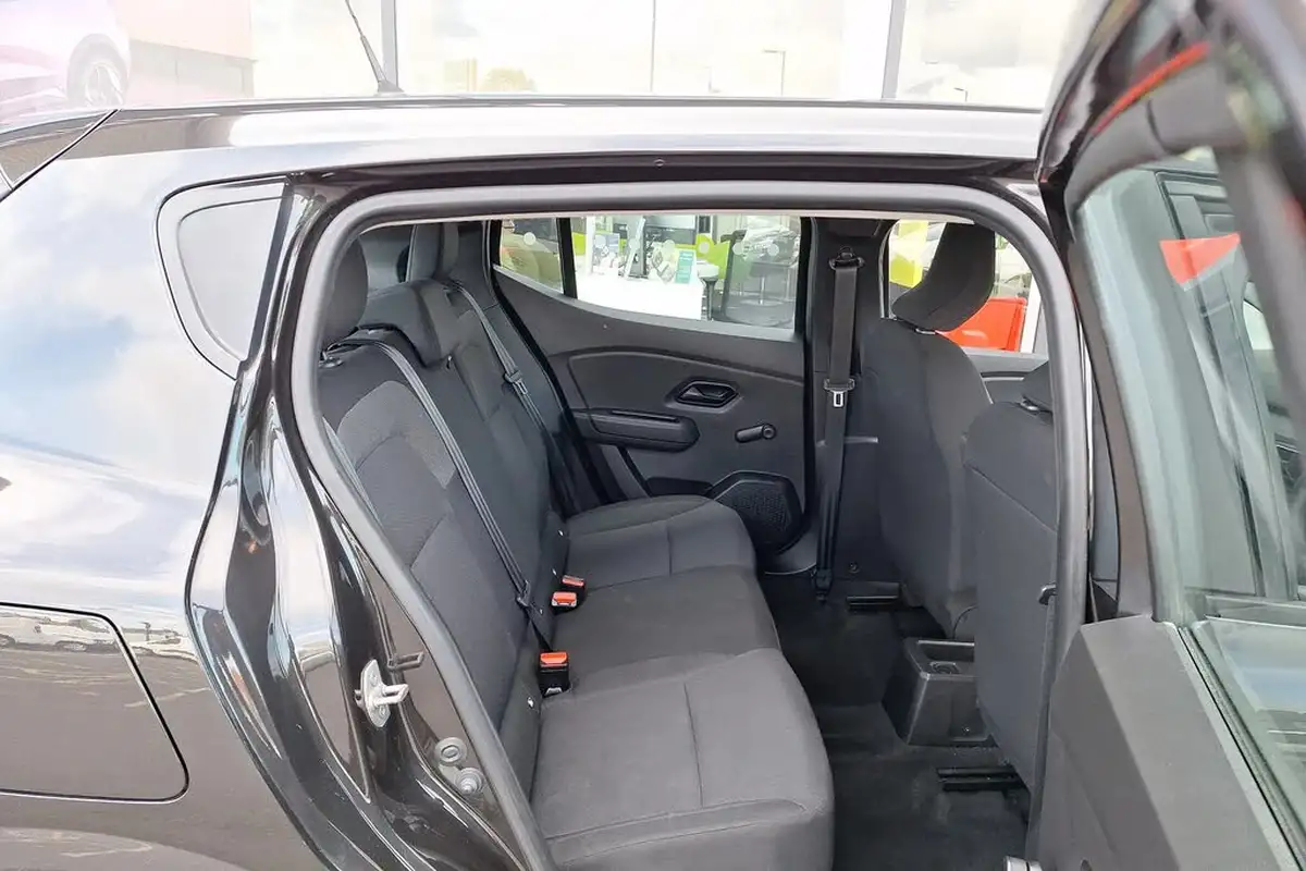 2021-dacia-sandero-10-tce-essential-90bhp-big-37
