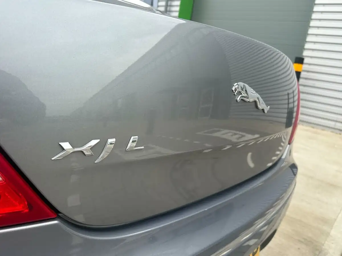 2014-jaguar-xj-series-30td-xj-premium-luxury-lwb-big-18