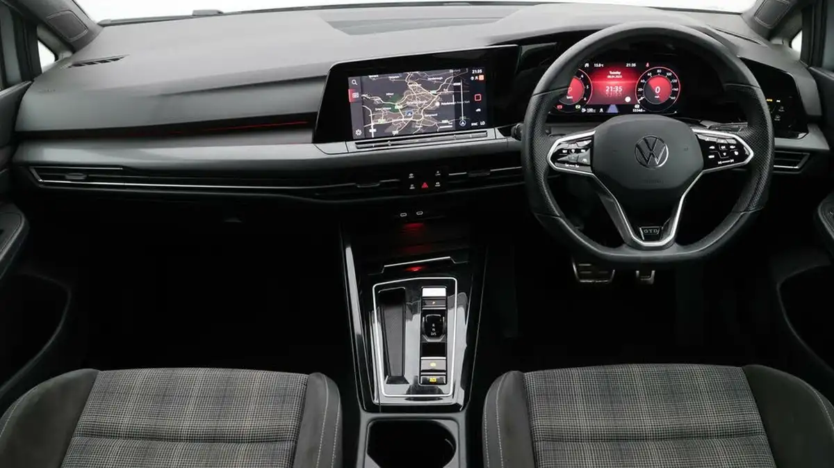 2023-volkswagen-golf-20tdi-gtd-big-13