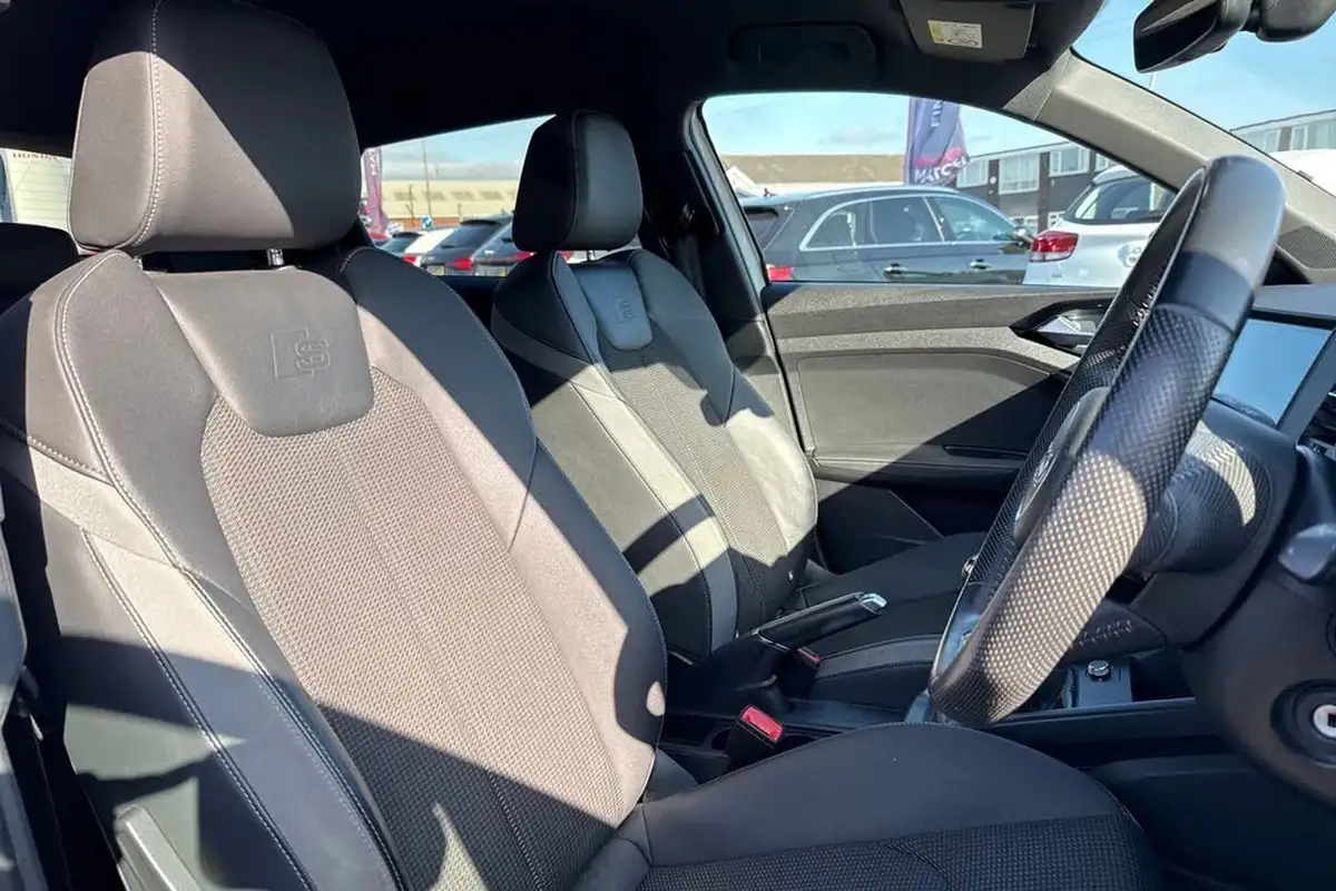 2019-audi-a1-10-30-tfsi-s-line-big-23