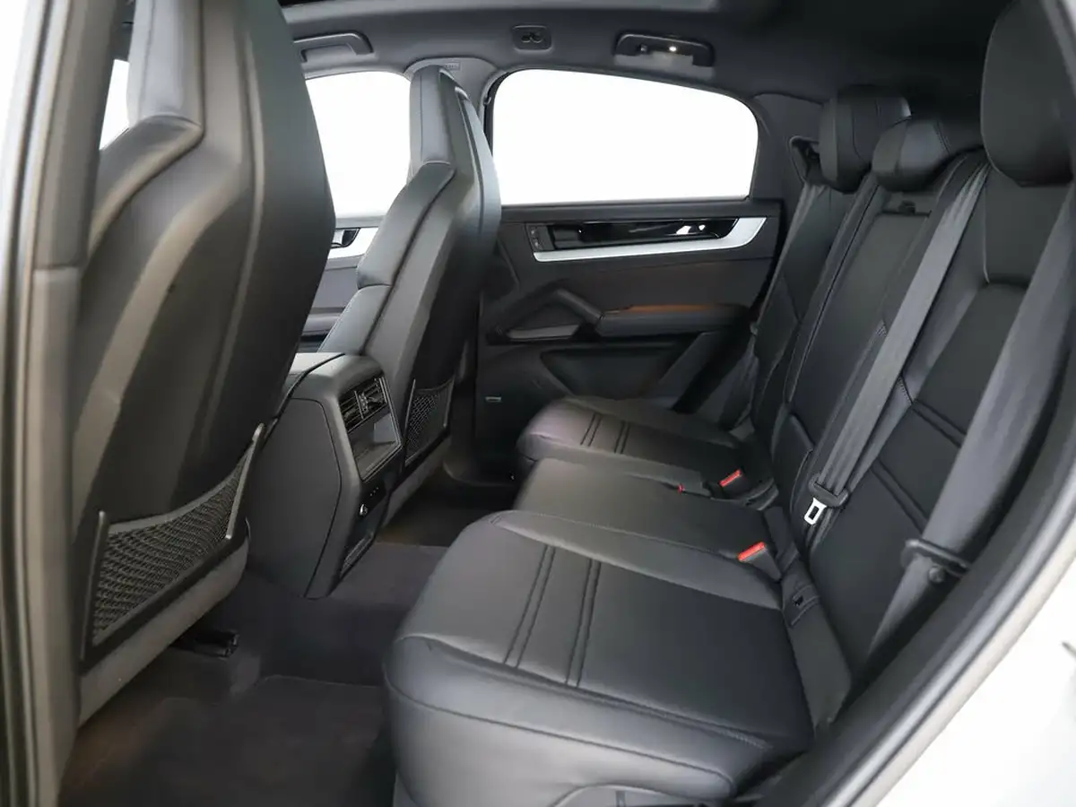 2023-porsche-cayenne-30-v6-353ps-coupe-big-26
