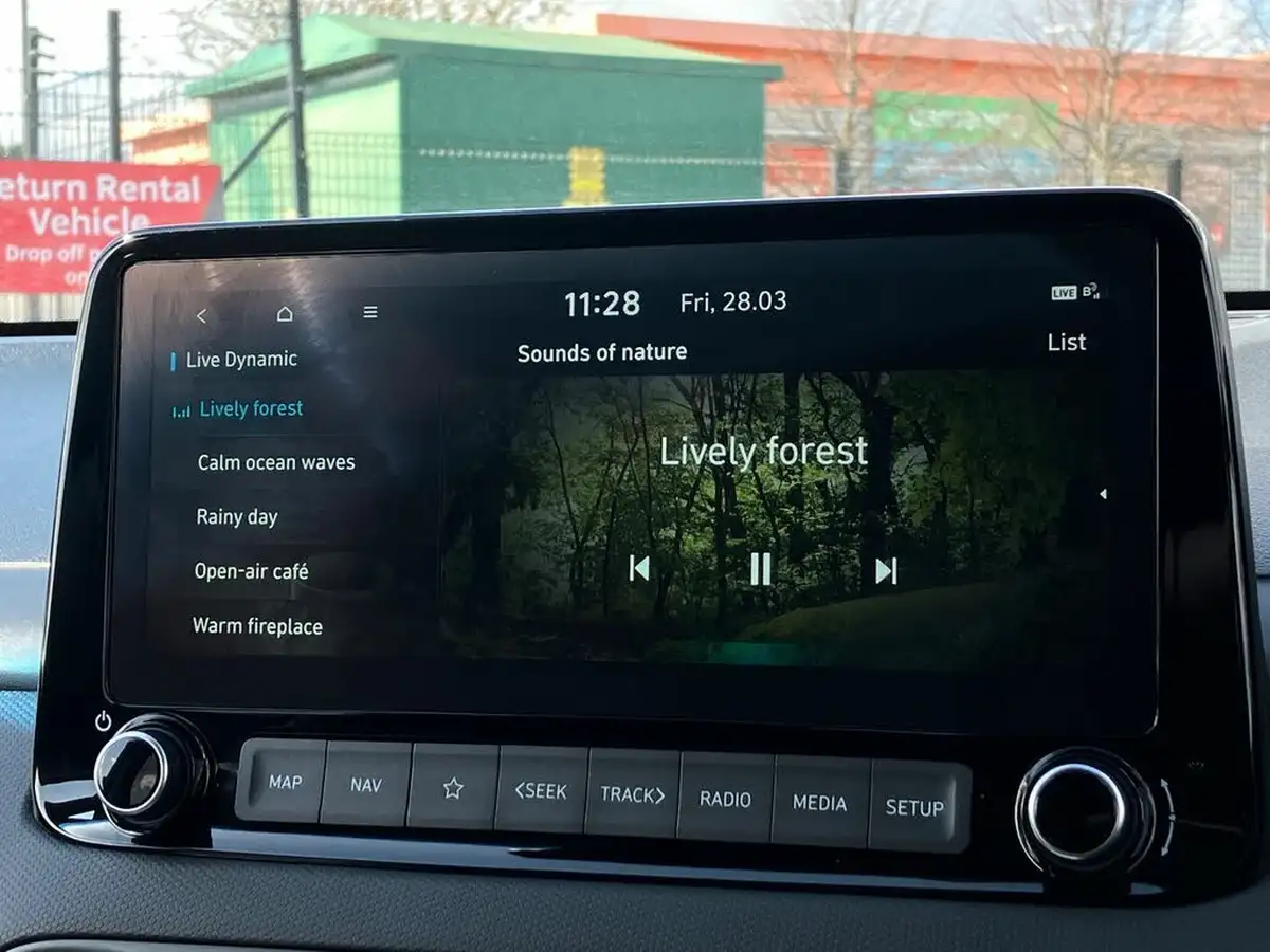 2022-hyundai-kona-16-gdi-premium-big-22