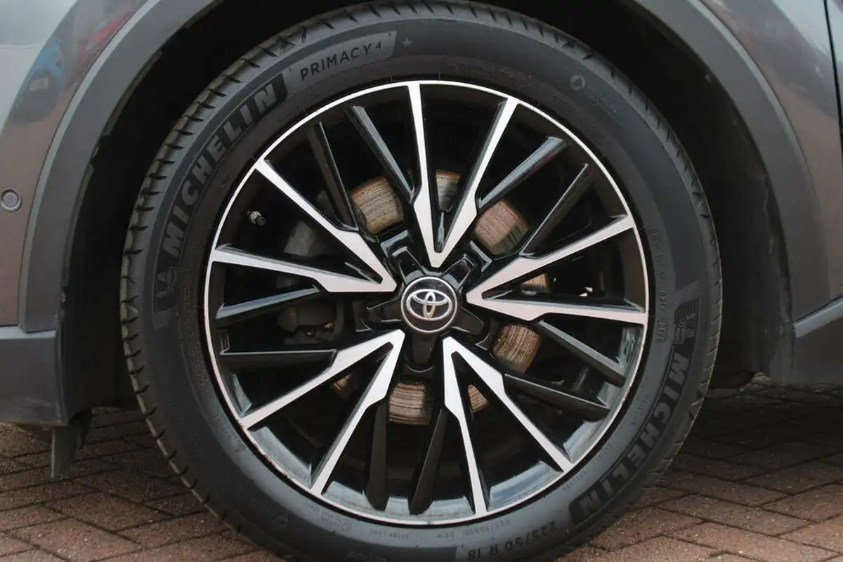 2019-toyota-c-hr-18-vvt-i-excel-big-4