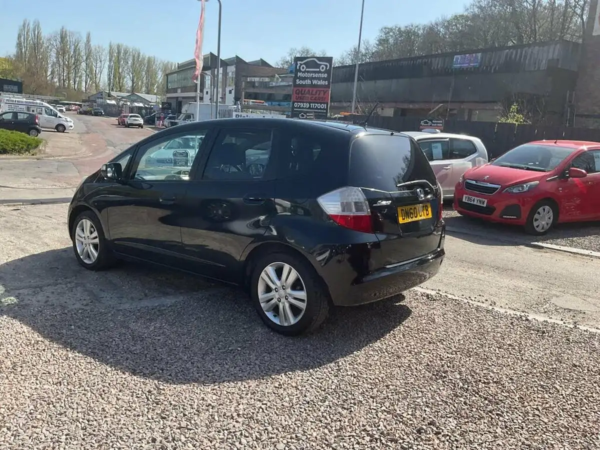 2010-honda-jazz-14-ex-big-74