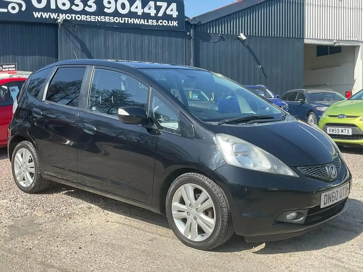 2010-honda-jazz-14-ex-big-2