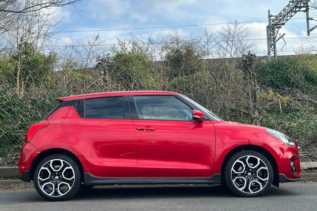 2021-suzuki-swift-14-boosterjet-sport-big-8