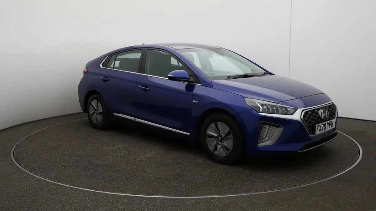 2020-hyundai-ioniq-16-gdi-premium-hybrid-big-1