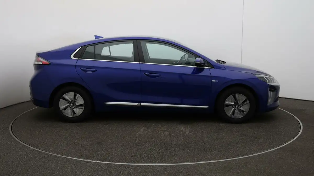 2020-hyundai-ioniq-16-gdi-premium-hybrid-big-43