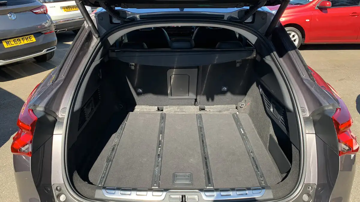 2022-citroen-c5-x-12-puretech-sense-plus-big-18