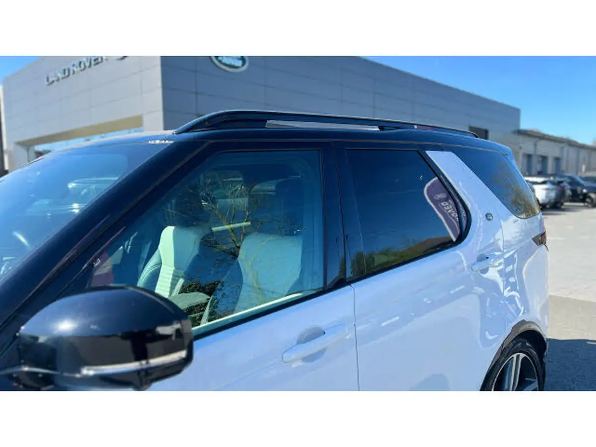 2023-land-rover-discovery-30-d300-dynamic-hse-big-21