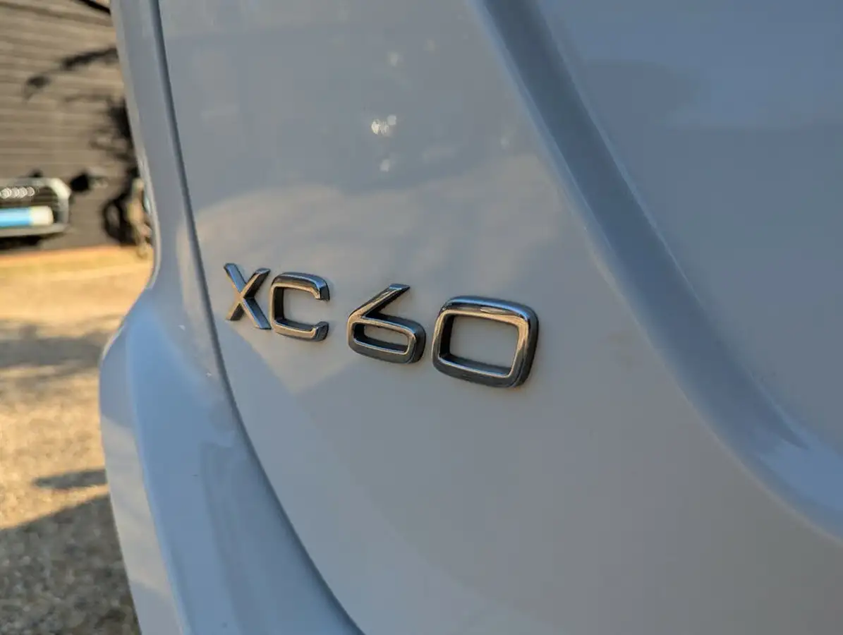 2016-volvo-xc60-24td-d5-se-lux-geartronic-big-24