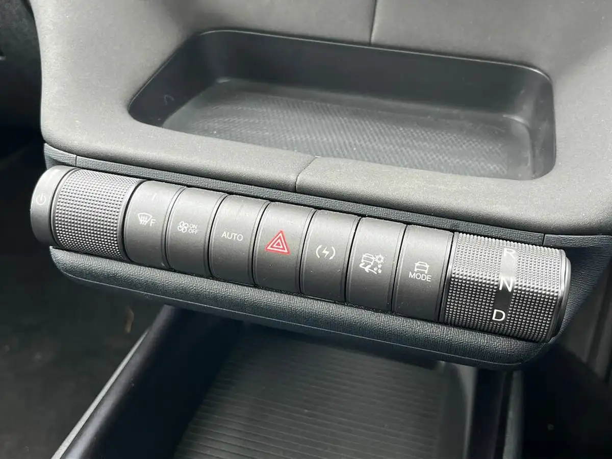 2024-byd-dolphin-e-design-big-20