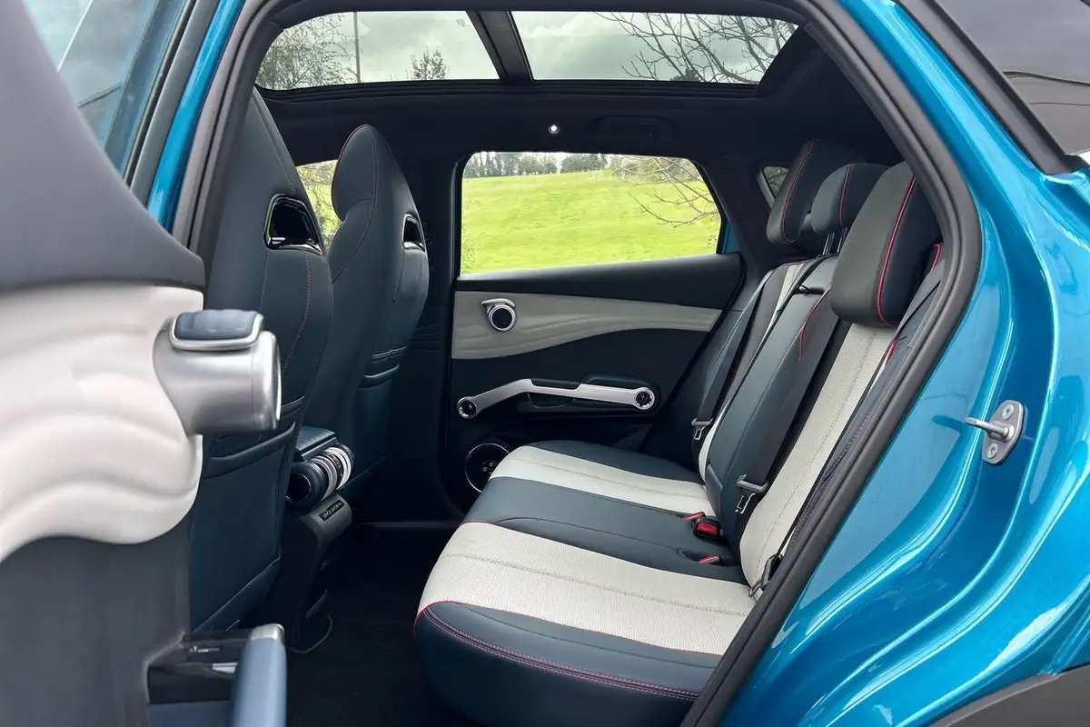 2024-byd-atto-3-e-design-big-31