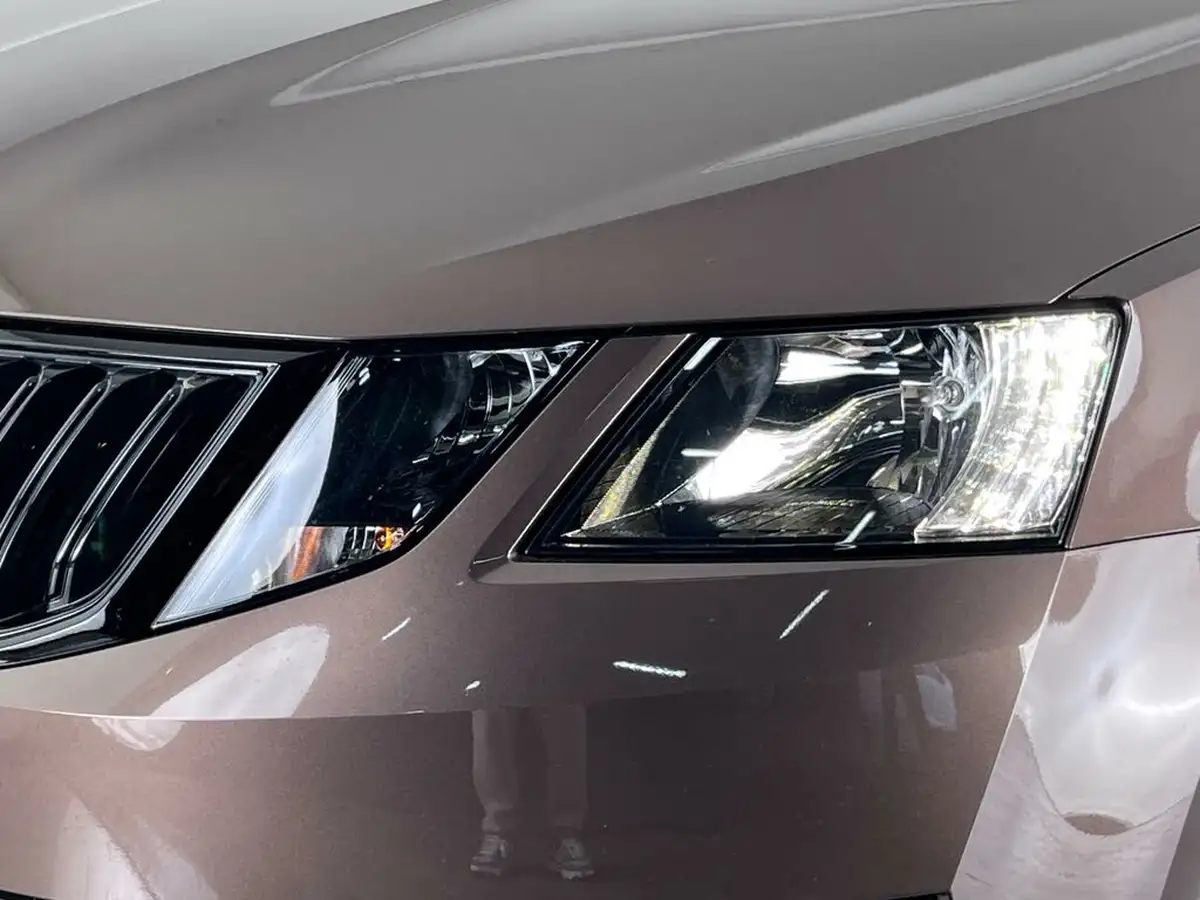 2019-skoda-octavia-15-tsi-se-drive-hatchback-dsg-big-6