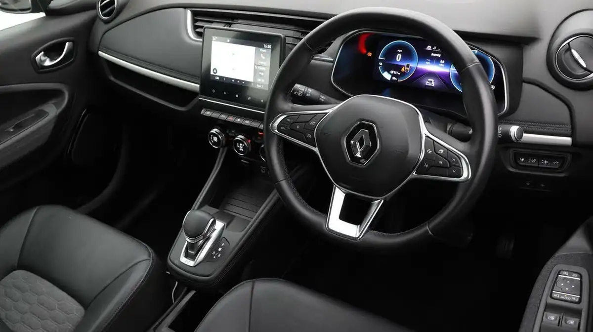 2022-renault-zoe-e-gt-big-8
