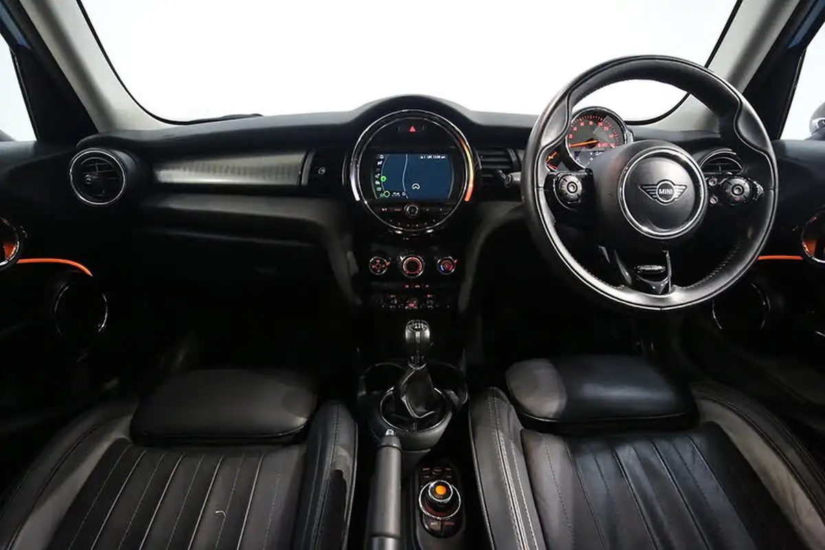 2019-mini-cooper-15-cooper-exclusive-134bhp-hatchback-5d-big-23